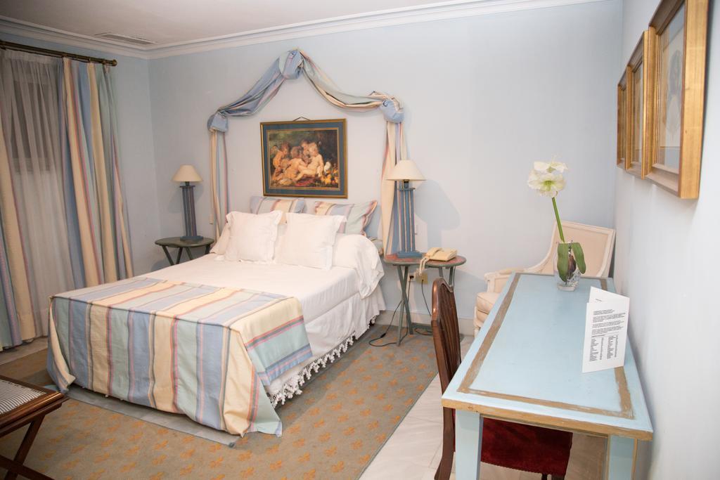 Hotel De La Palmera